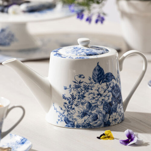 Provincial Garden Teapot